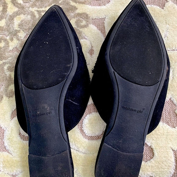 Black Pointed Toe Studded Flats - Picture 2 of 2